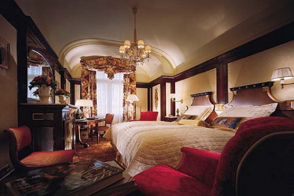 luksuzna i komforna soba hotela u austriji
